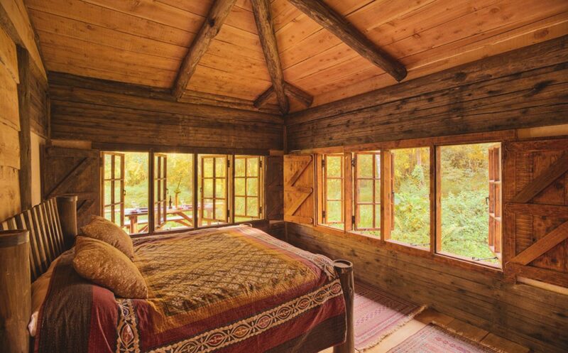 Ndongoro Log Cabin