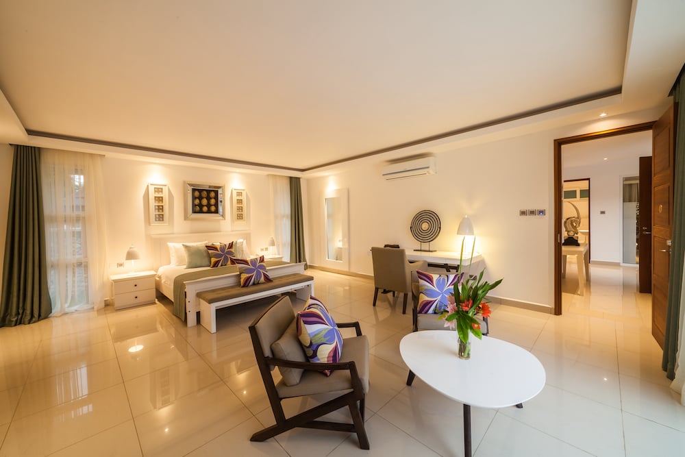 Leopard Beach Resort