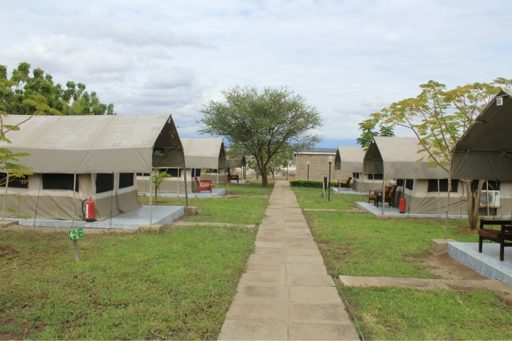 LAKE MAGADI SPORTS CLUB AND TENTED CAMP