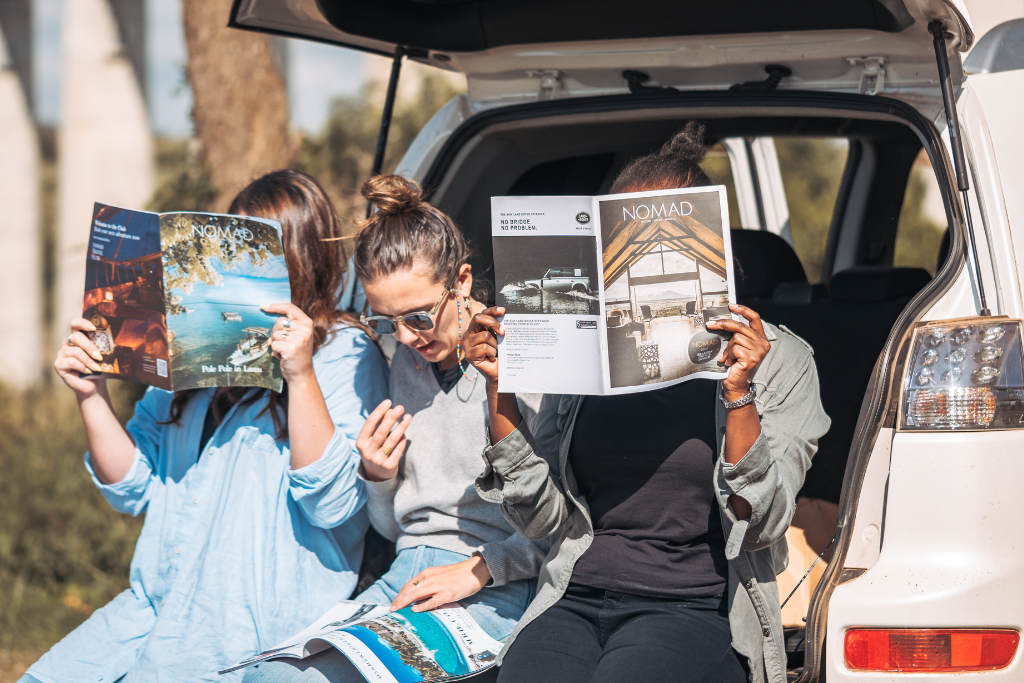 Magazine Inspiration to Travel Trips: Travel inspiration, adventure stories, travel tips, wanderlust, travel experiences.