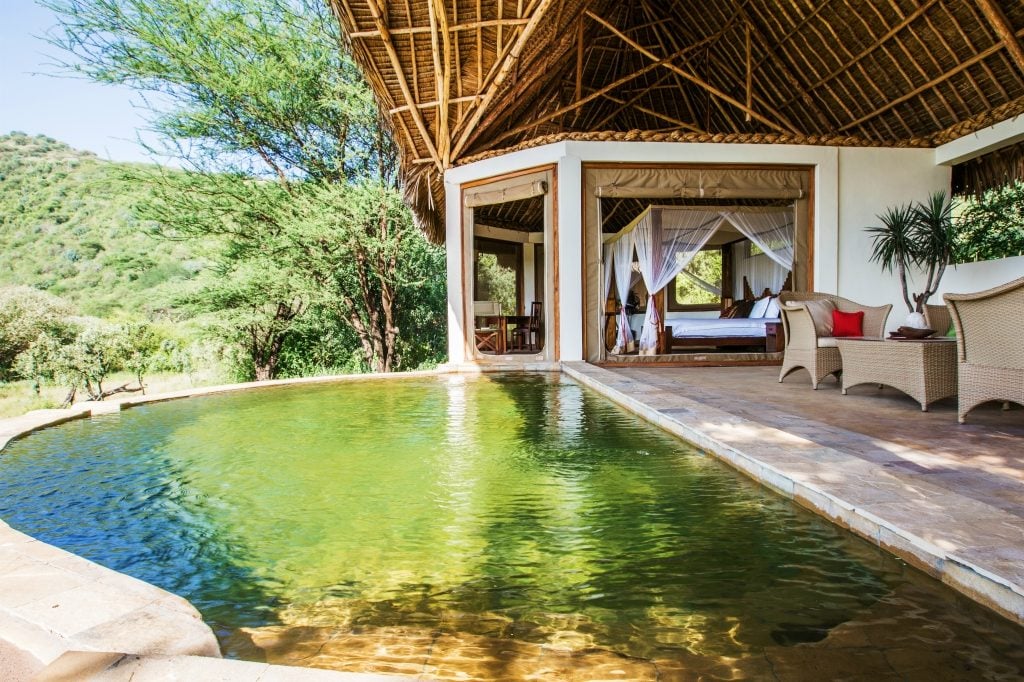 Discover 6 spots for romantic vacations with Nomad Africa. Explore romance, travel destinations, and couple getaways for an unforgettable experience.