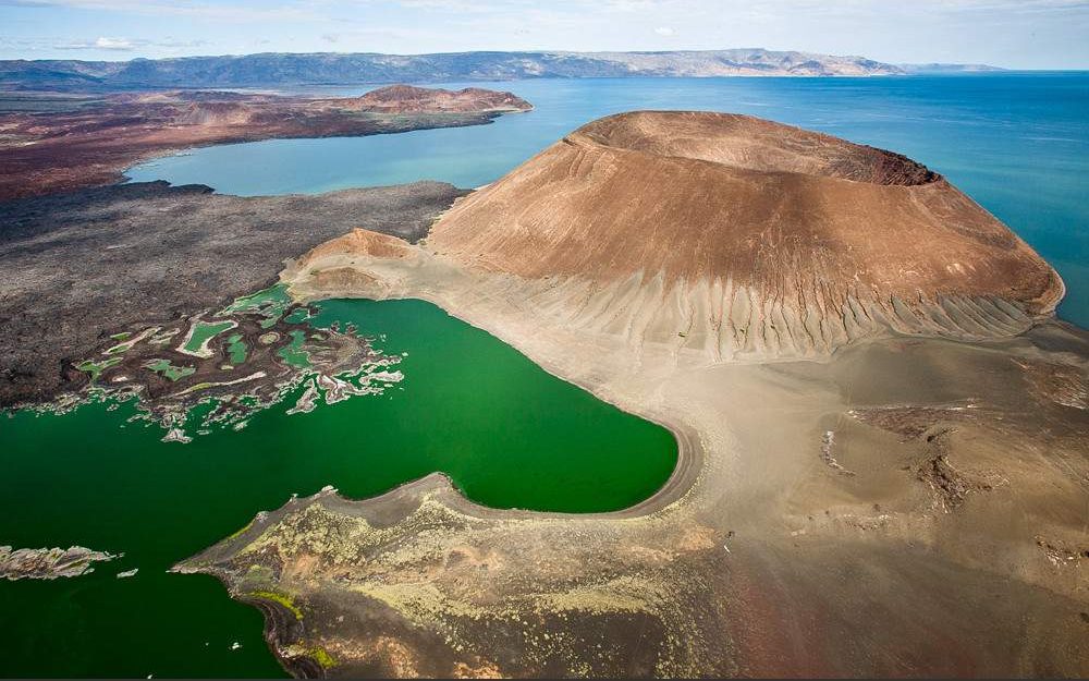 Discover Kenya's secluded islands with Nomad Africa's article. Explore hidden paradises, pristine beaches, and exclusive getaways.